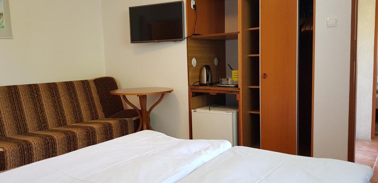 Wynajem Pokoi Kołobrzeg Exterior foto